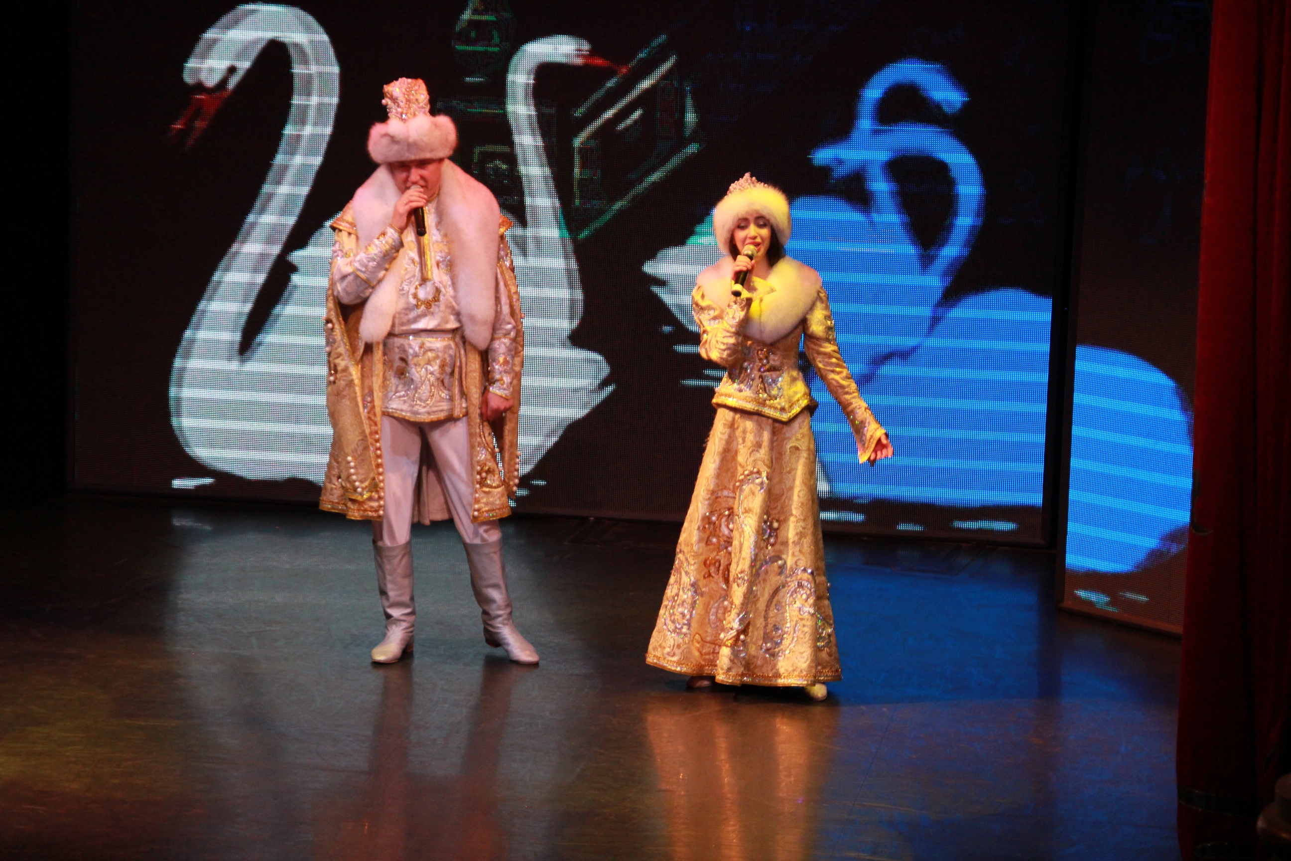 ロシア風の歌謡ショーです。