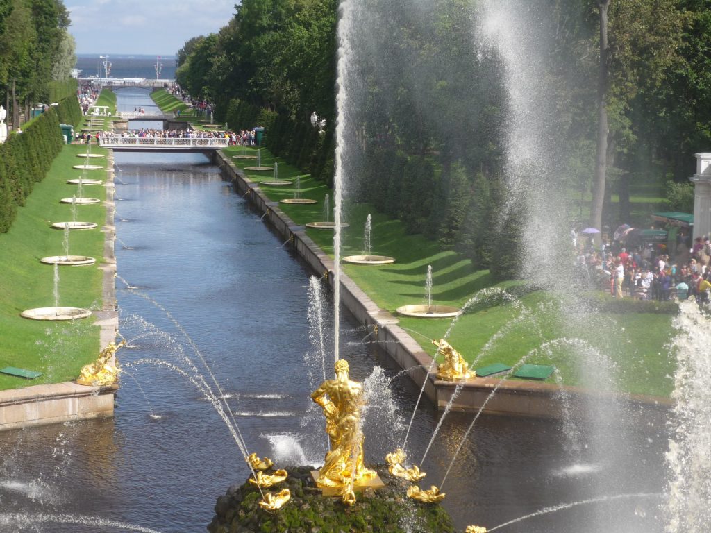 大宮殿前の噴水