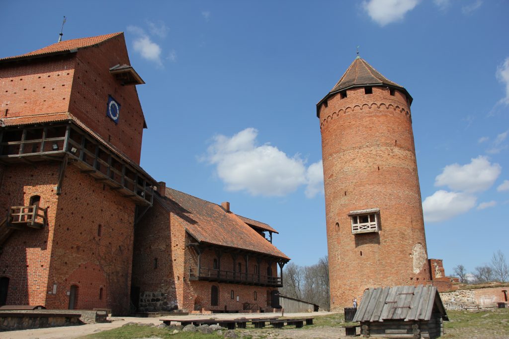 天空の城トゥライダ城