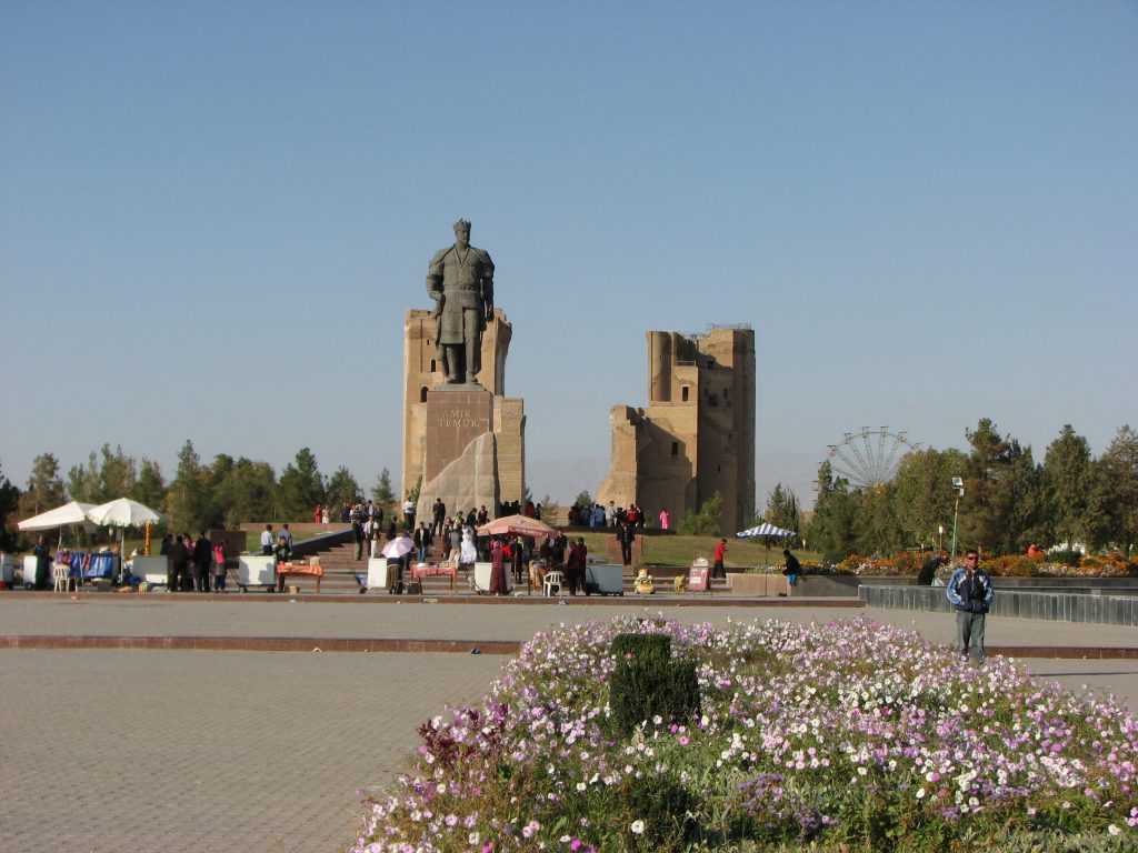 秋のウズベキスタン